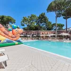 https://residence-poggio-dei-pini.emilia-romagnahotels.net
